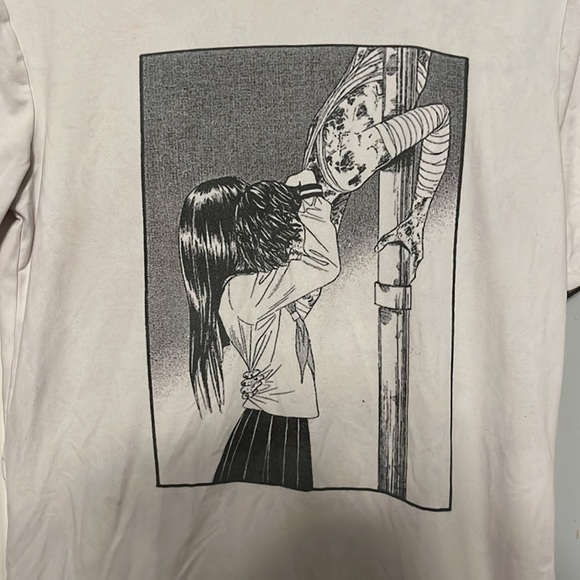 Ladies graphic tee - Picture 2 of 8